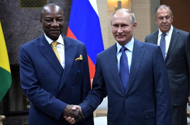 Путин стал кавалером гвинейского ордена и списал странам Африки 20 млрд долларов долга