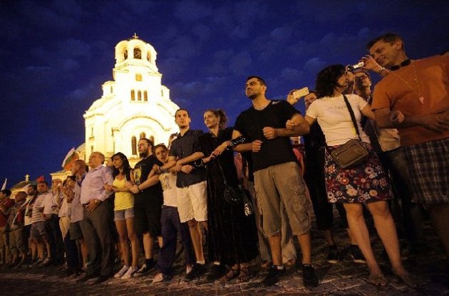 Болгарские полицейские хотя зарабатывать больше