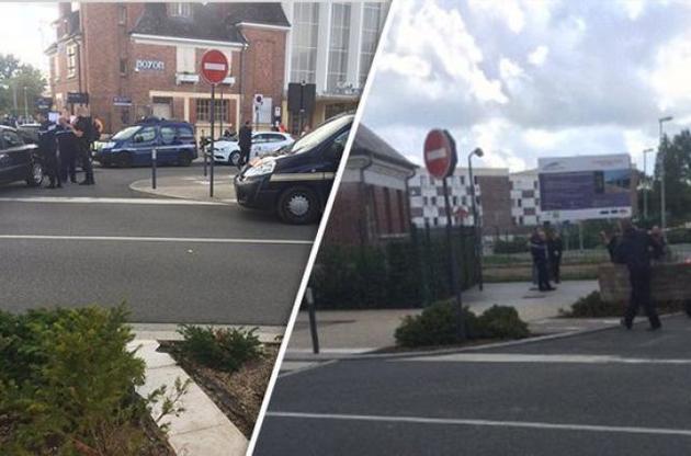 У Франції на вокзалі чоловік-поліцейський застрелив дружину і дітей.