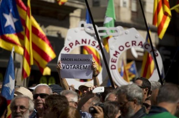 В Іспанії вилучили 1,3 млн агітаційних матеріалів на підтримку референдуму в Каталонії