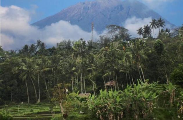 Через загрозу виверження вулкана на острові Балі проходить масова евакуація