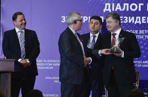 Порошенко повідомив про забезпечення енергетичної незалежності України