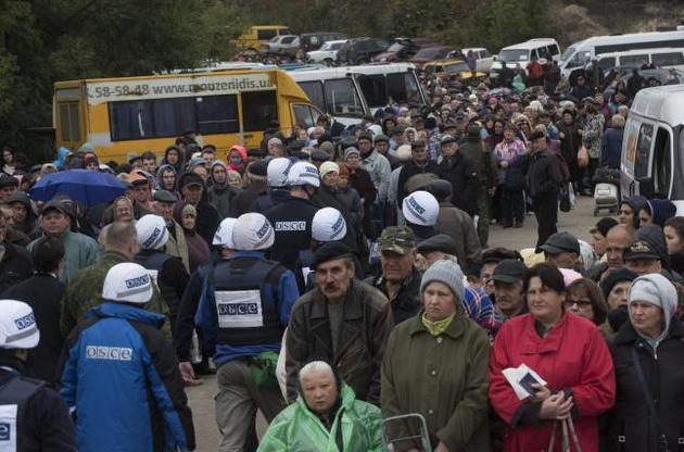 В МинВОТ подсчитали украинцев, пересекающих линию разграничения