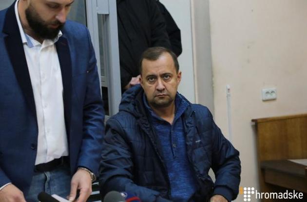 Гулевич також повинен здати всі паспорти