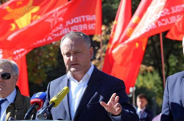 Додон потребовал распустить парламент Молдовы и расширить полномочия президента
