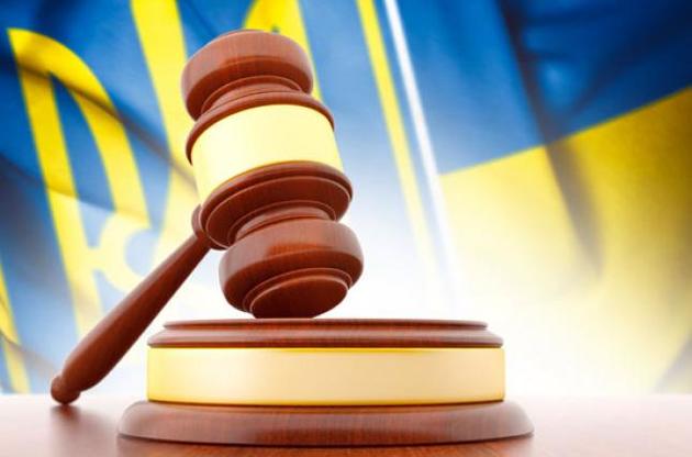 Суд арестовал три компании депутата Киевсовета Крымчака и "Мерседес" его жены