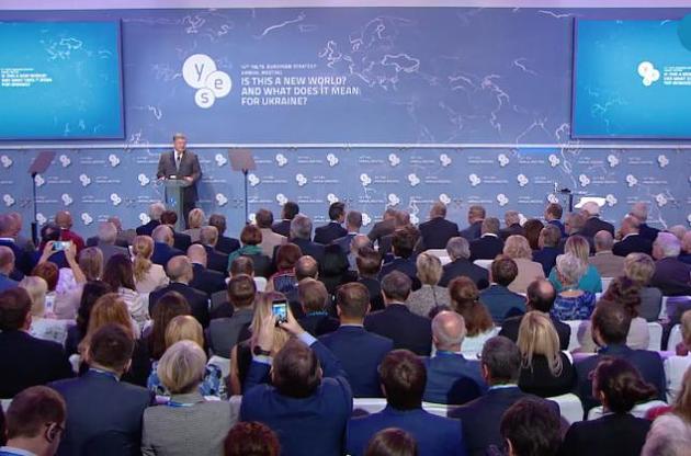 Порошенко говорит, что госбюджет вырос в 2,5 раза благодаря борьбе с коррупцией.