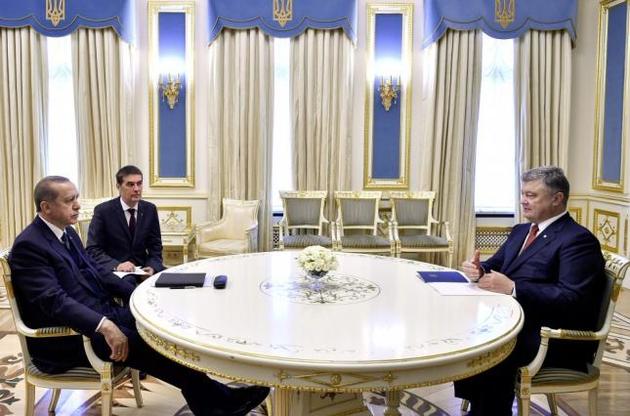 Порошенко и Эрдоган три часа общались с глазу на глаз