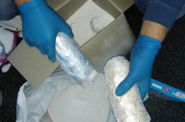 В полиции выясняют, откуда и куда везли эти наркотики