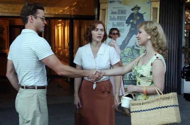 Головні ролі у фільмі виконали Джастін Тімберлейк і Кейт Вінслет