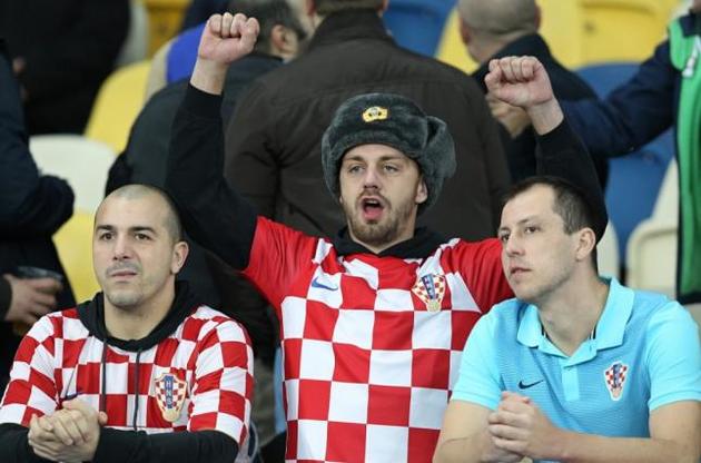 Хорватські уболівальники влаштували бійку з поліцією на НСК "Олімпійський"