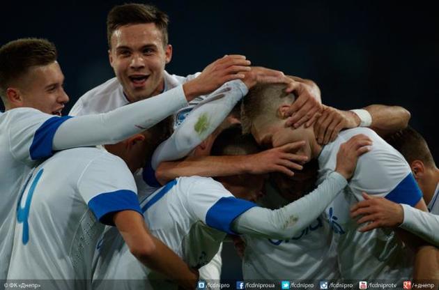 "Днепр" идет на втором месте в турнирной таблице Второй лиги