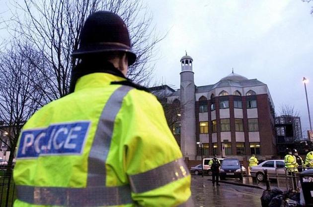 Полиция Британии задержала 18-летнего парня в связи с терактом в метро