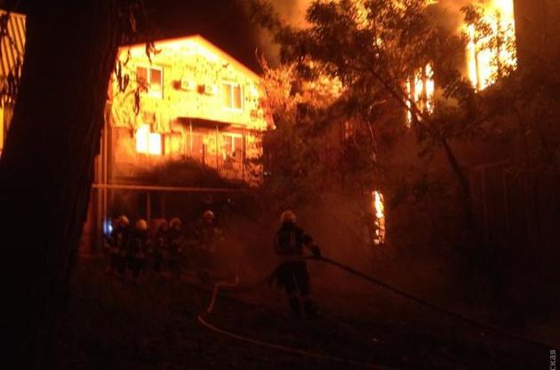 В Одесі згорів корпус в занедбаному санаторії