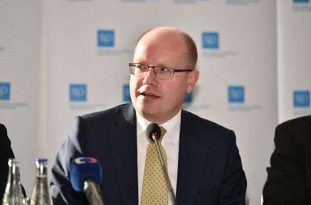 Чеський прем&#039;єр підкреслив, що уряд не уповноважував Земана висловлюватися щодо українського питання