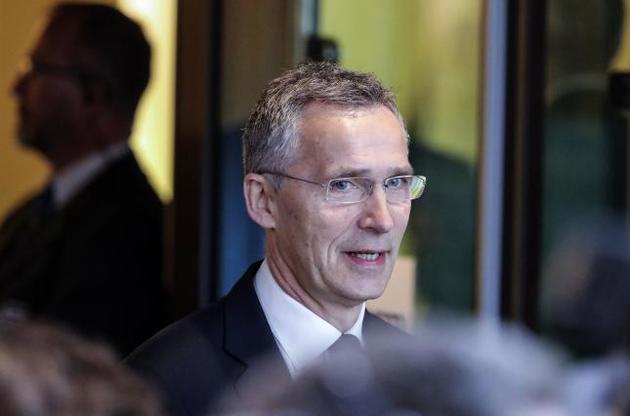 Столтенберг дал понять Лаврову, что позиция РФ по миротворцам в Донбассе слабее украинской