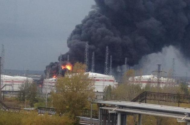 В России произошел масштабный пожар на НПЗ