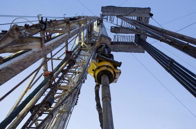 Нефть коррекционно дорожает после снижения на данных о запасах в США