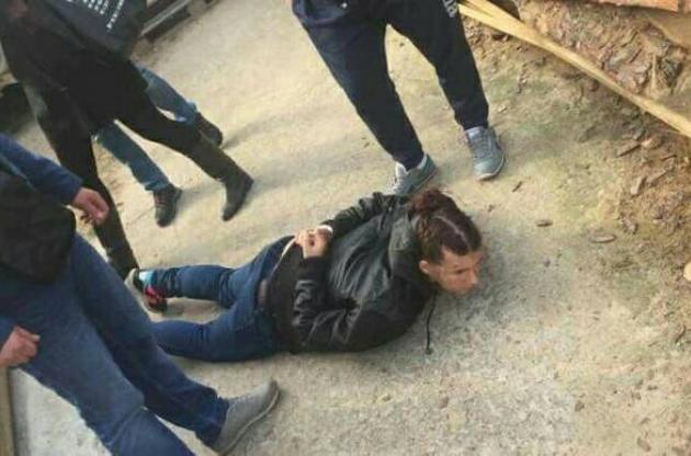 Похитительнице 20 лет, она воспитывалась в неблагополучной семье