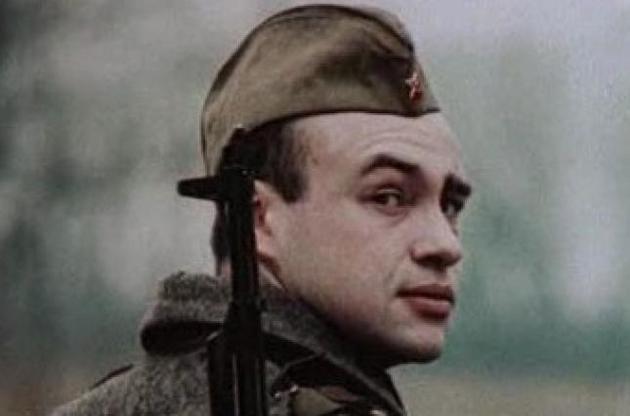 Однією з найбільш відомих кіноробіт Тараса Денисенка стала роль рядового Білика у фільмі "Кисневий голод" 1991 року