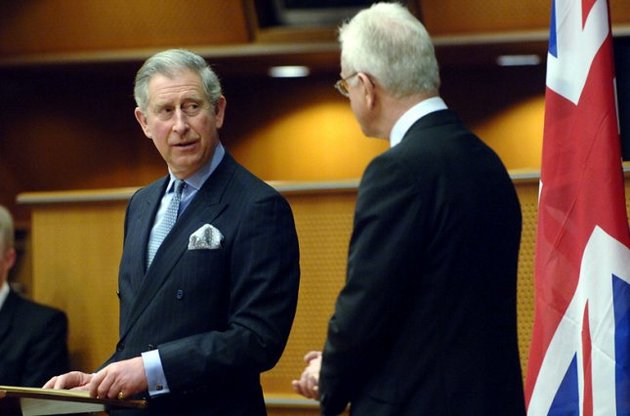 У журналістських матеріалах про офшори засвітився і принц Чарльз.