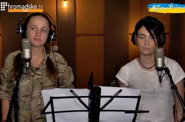 Анастасия Приходько выпустила песню с военным парамедиком Дарьей Зубенко