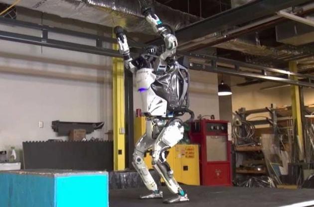 Робот Atlas научился делать сальто назад