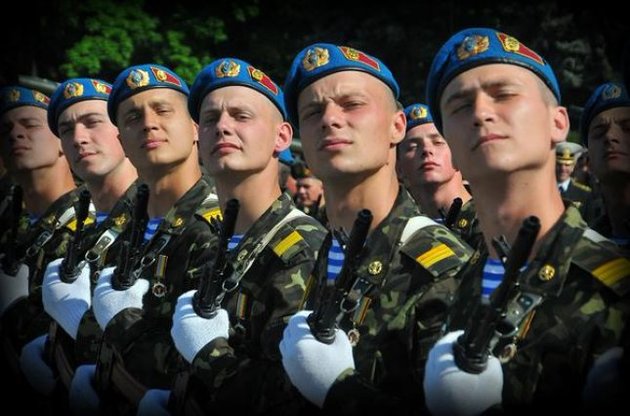 В Украине перенесут День ВДВ и сменят название