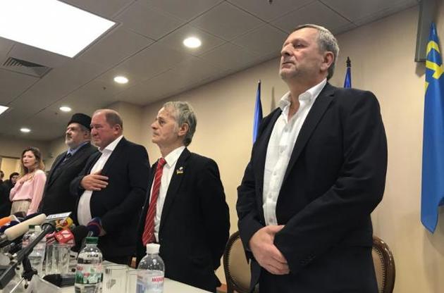 Чийгоз и Умеров призвали работать над возвращением Крыма в состав Украины