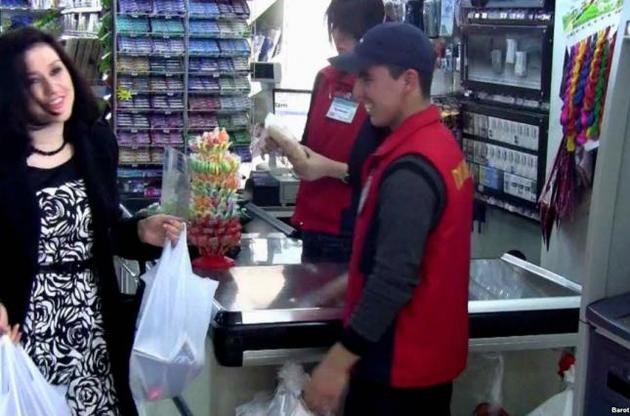 За ухилення від носіння уніформи продавців чекає солідний за мірками Таджикистану штраф