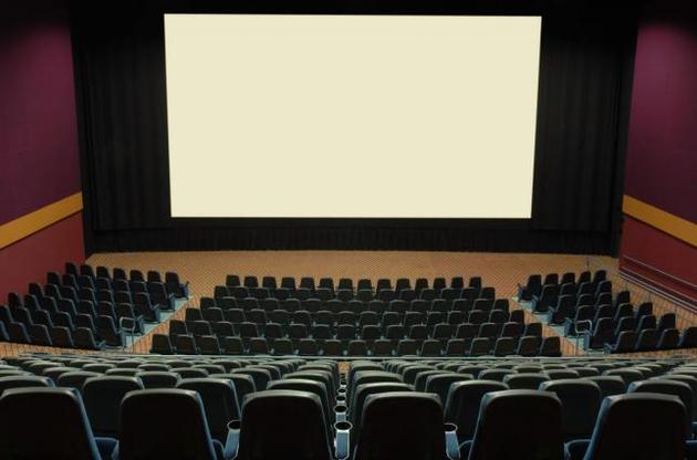 Порошенко освободил киноиндустрию от налогов и пообещал полные кинотеатры