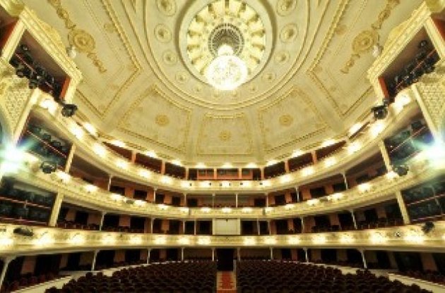 Можливість суміщення посад художнього керівника та директора у театрах можуть скасувати