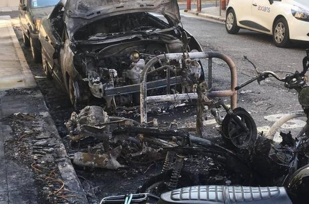 У ніч Хеллоуіну у Франції спалили більше двох десятків автомобілів
