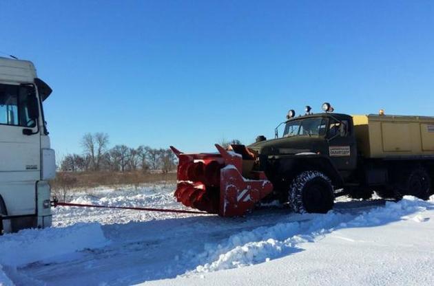 Непогода в Украине привела к ограничению движения грузовиков в пяти областях страны