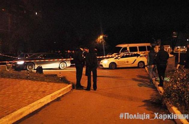 В центре Харькова неизвестные обстреляли автомобиль, водитель погиб на месте