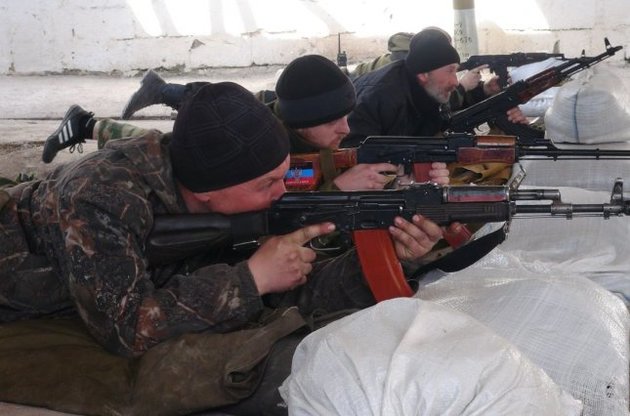 У перший день "новорічного перемир'я" терористи тричі обстріляли сили АТО