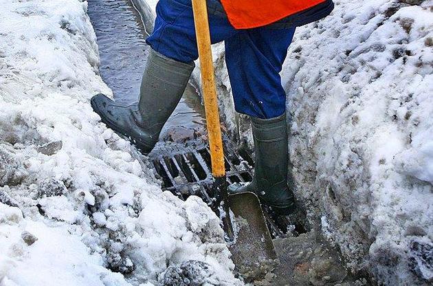 На вихідних в Україні сильні дощі з мокрим снігом