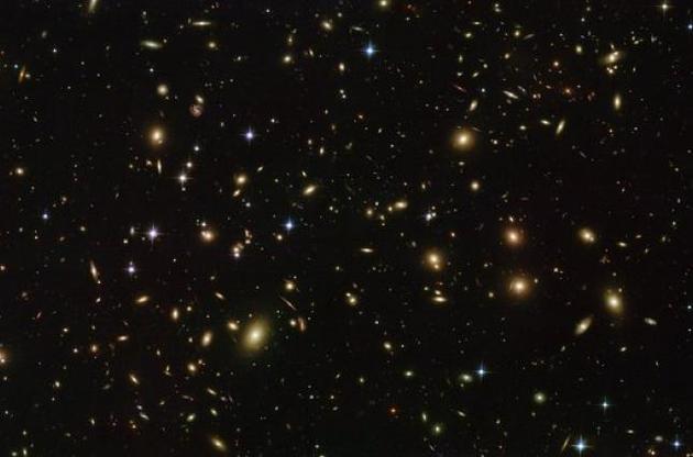 "Хаббл" сделал снимок космических "светлячков"