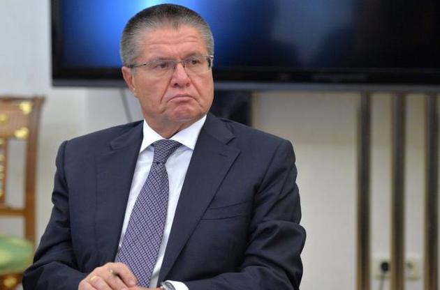 Экс-министр экономики РФ уверяет, что спутал 2 миллиона долларов с бутылкой - Reuters