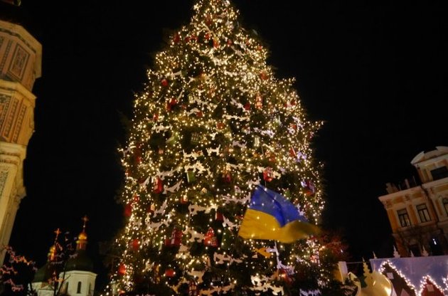 На открытие новогодней елки в Киеве будут пускать через рамки металлоискателей