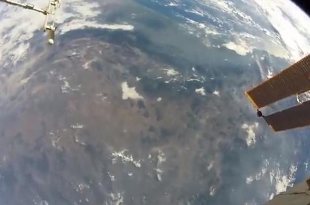 Астронавт NASA показал видео Земли, снятое во время космической прогулки