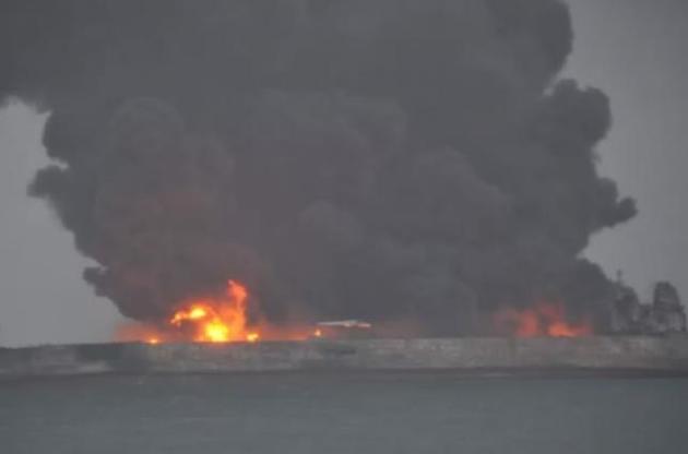 У побережья Китая столкнулись два судна, десятки пропавших