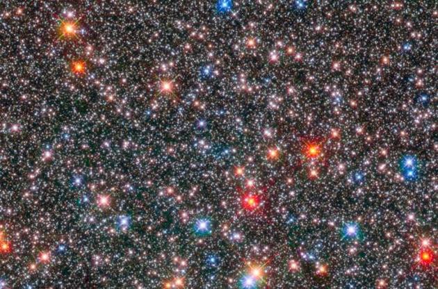 "Хаббл" сделал снимок звезд в центре Млечного Пути