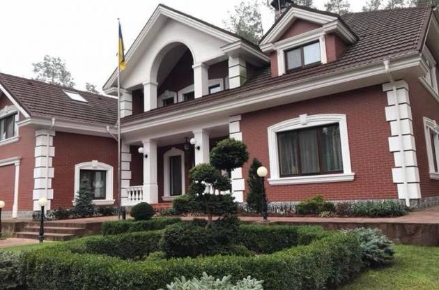 В ЦПК отметили "сходство" домов Луценко и Пшонки