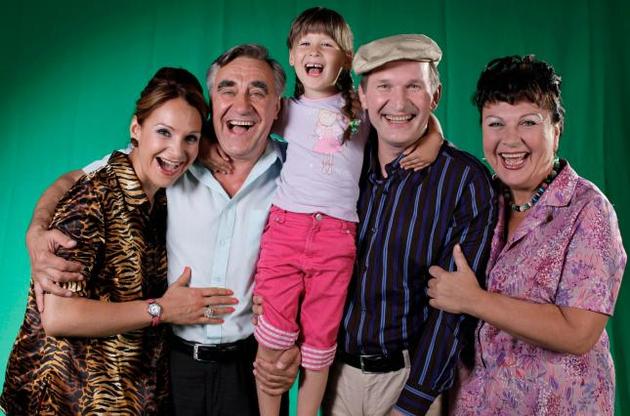 Украинским телеканалам не запрещают показывать сериал "Сваты"