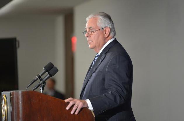 Тиллерсон пригласил КНДР за &quot;круглый или квадратный&quot; стол переговоров