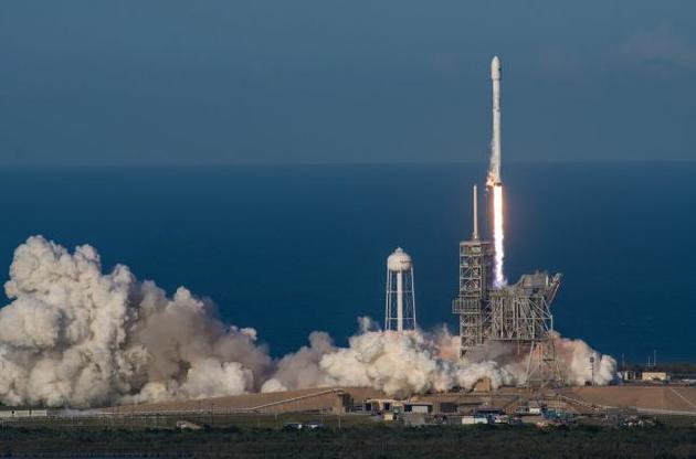 SpaceX успешно запустила ракету Falcon 9 с секретным правительственным спутником Zuma