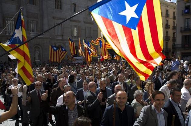На досрочных выборах в Каталонии лидируют сторонники независимости региона - экзит-пол