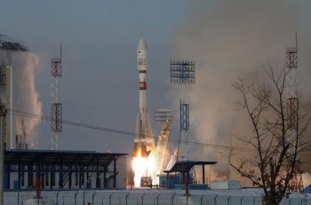 У мережі з'явилося відео падіння російського супутника 