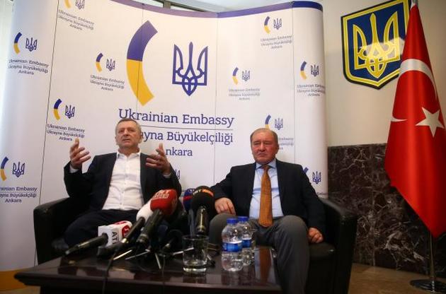 Турция помогла освободить Ахтема Чийгоза и Ильми Умерова